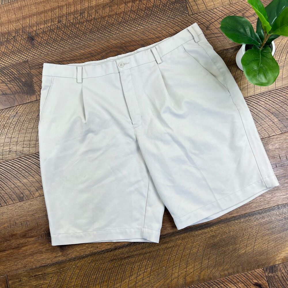 NIKE GOLF 38 Men's Short Nike Fit Dry Large off white cream workout chino golf